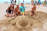 Конкурс на пляже «Лучшая фигура из песка»