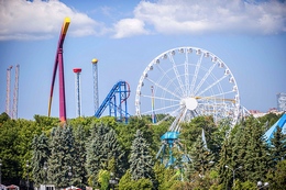 Парк «Диво-остров» в Санкт-Петербурге  порадует школьников обилием аттракционов и развлечений